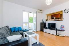 Ferienwohnung - Apartment Antej - One Bedroom Apartment with Terrace and City View - Ferienunterkunft in Dubrovnik (4 Personen)