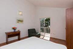 Ferienwohnung - Villa Dubravka - Superior Studio Apartment with Balcony and Sea View (Apartman 3) - Ferienunterkunft in Mlini (2 Personen)