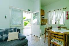 Ferienwohnung - Apartments Mali Paradiso - One Bedroom Apartment with Terrace and Pool View(A3) - Ferienunterkunft in Mlini (4 Personen)