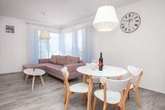 Ferienwohnung - Apartments Dva Galeba - One Bedroom Apartment with Partial Sea View (104) - Ferienunterkunft in Bol (5 Personen)