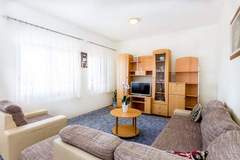Ferienwohnung - Apartments Magdales - Comfort Three Bedroom Apartment with Balcony A2 - Ferienunterkunft in Omis (6 Personen)