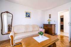 Ferienwohnung - Apartments Stella - Three-Bedroom Apartment with Balcony and Terrace - Ferienunterkunft in Dubrovnik (8 Personen)