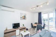 Ferienwohnung - Apartment Cvjetković - Two Bedroom Apartment with Terrace and Sea View - Ferienunterkunft in Dubrovnik (4 Personen)