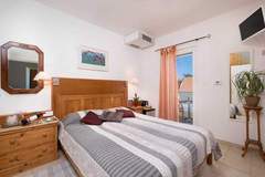 Ferienwohnung - Castelletto - Superior Double Room with Balcony and Airport Transfer - Ferienunterkunft in Cavtat (2 Personen)