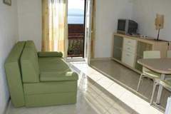 Ferienwohnung - Apartments Paloc - Standard One-bedroom Apartment with Balcony (Žuti) - Ferienunterkunft in Bol (2 Personen)