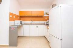 Ferienhaus - Holiday Home Marinela - Four Bedroom Holiday Home with Swimming Pool - Ferienunterkunft in Vodice (8 Personen)