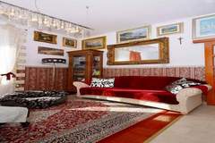 Ferienwohnung - Apartment Villa Bepe - Three bedroom apartment with Sea view - Ferienunterkunft in Split (6 Personen)
