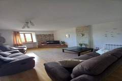Ferienhaus - Casa Girasole - Three Bedroom Holiday Home with Garden - Ferienunterkunft in Buje (6 Personen)