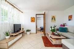 Ferienwohnung - Apartments & Rooms Mara & Petrunjela - One Bedroom Apartment with Garden  (Apartman s pogledom na vrt) - BR. 6 - Ferienunterkunft in Cavtat (3 Personen)
