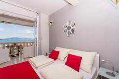 Ferienwohnung - Villa Stil - Studio Apartment with Balcony and Sea View 103 - Ferienunterkunft in Okrug Gornji (2 Personen)