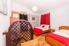 Ferienwohnung - Villa Stil - Studio Apartment with Balcony and Sea View 201 - Ferienunterkunft in Okrug Gornji (3 Personen)