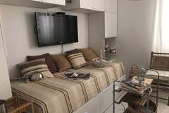 Ferienwohnung - Apartment Oleander - One Bedroom Apartment with Terrace - Ferienunterkunft in Novalja (4 Personen)