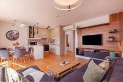Ferienwohnung - Apartment Floramye  - Three Bedroom Apartment with Balcony - Ferienunterkunft in Dubrovnik (5 Personen)