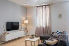 Ferienwohnung - Apartments aMare - Three Bedroom Apartment with Terrace and Jacuzzi- 1 - Ferienunterkunft in Dubrovnik (6 Personen)