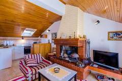 Ferienwohnung - Apartment and Room Cicko - One Bedroom Apartment with Terrace and Sea View (Attic) - Ferienunterkunft in Dubrovnik (2 Personen)