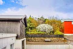 Ferienhaus - Ferienunterkunft in Miðvagur (8 Personen)