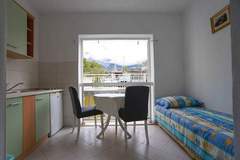 Ferienwohnung - Apartments Pezo - One Bedroom Apartment (Mira 3) - Ferienunterkunft in Baska Voda (2 Personen)