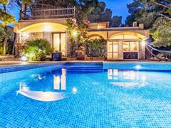 Ferienhaus, Exklusive Unterkunft - Ferienhaus, Villa Platja Calafato