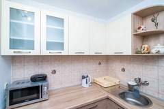 Ferienwohnung - Apartment & Rooms Papa - Premium Double or Twin Room with Balcony and Partial Sea View (Soba 2) - Ferienunterkunft in Srebreno (2 Personen)
