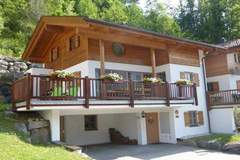 Ferienhaus - Chalets Om Utens - Ferienunterkunft in Wald im Pingzau (12 Personen)