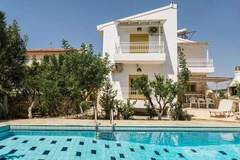 Ferienhaus - Ferienunterkunft in Pitsidia (8 Personen)