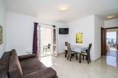 Ferienwohnung - Villa Samba- Premium One-Bedroom Apartment with Balcony and Sea View - Ferienunterkunft in Mlini (3 Personen)