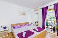 Ferienwohnung - Apartments & Rooms Mihajica- Double or Twin Room with Balcony and Sea View - Ferienunterkunft in Cavtat (2 Personen)