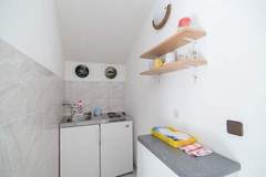 Ferienwohnung - Apartments Pinija - Studio with Terrace (A3) - (ST) - Ferienunterkunft in Supetar (2 Personen)