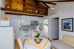 Ferienwohnung - Apartment Marina View - One-Bedroom Apartment with Terrace and Sea View - Ferienunterkunft in Dubrovnik (2 Personen)