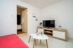 Ferienwohnung - Apartment Laura - Lapad - One-Bedroom Apartment with Terrace - Ferienunterkunft in Dubrovnik (4 Personen)