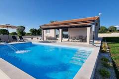 Ferienhaus, Exklusive Unterkunft - Ferienunterkunft in Sveti Petar u Sumi (6 Personen)