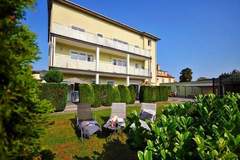 Ferienwohnung - 	Studio 2-osobowe nr 2 17 m2 na poddaszu Ustronie Morskie - Ferienunterkunft in Ustronie Morskie (2 Personen)