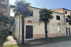 Ferienwohnung - Apartment Urban Living - Ferienunterkunft in Porec (4 Personen)