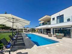 Ferienhaus, Exklusive Unterkunft - Ferienhaus, Villa Frani