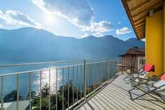 Ferienhaus - Ferienunterkunft in Nesso (4 Personen)