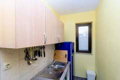 Ferienwohnung - Apartments Lemeš - Two Bedroom Apartment with Balcony and Sea View Ap1 - Ferienunterkunft in Drace (4 Personen)