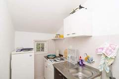 Ferienwohnung - Apartments Sutvid- Two Bedroom Apartment with Balcony and Sea View - Ferienunterkunft in Drace (4 Personen)