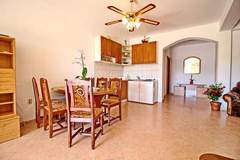 Ferienwohnung - Apartments Veselka, Lumbarda  - Two Bedroom Apartment with Terrace and Sea View (Apt 3) - Ferienunterkunft in Lumbarda (6 Personen)