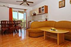 Ferienwohnung - Apartments Veselka, Lumbarda - One Bedroom Apartment with Terrace and Sea View (Apt 7) - Ferienunterkunft in Lumbarda (4 Personen)