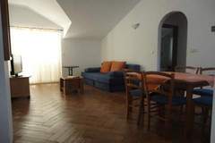 Ferienwohnung - Apartments Marija Slano- Two-Bedroom Apartment with Balcony and Sea View - 2 (B) - Ferienunterkunft in Slano (4 Personen)