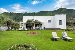 Ferienhaus - Villa Nettuno - Ferienunterkunft in Cefalu (6 Personen)