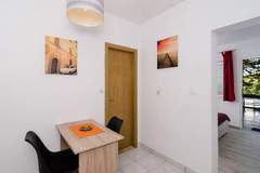 Ferienwohnung - Apartments Ammos - One Bedroom Apartment with Shared Terrace and Sea View (Mali) - Ferienunterkunft in Saplunara (2 Personen)