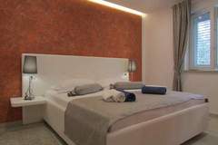 Ferienwohnung - Villa Mirosa-Standard Double Room ( 4 ) - Ferienunterkunft in Saplunara (2 Personen)