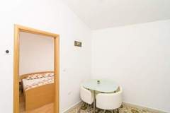 Ferienwohnung - Apartments & Rooms Barišić-Comfort One Bedroom Apartment with Balcony and Garden View (Apt Preko-5) - Ferienunterkunft in Kupari (2 Personen)