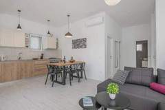 Ferienwohnung - Apartment Dolce -  Two Bedroom Apartment with Balcony and Sea View - Ferienunterkunft in Cavtat (4 Personen)