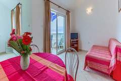 Ferienwohnung - Apartments Ivo - Superior One bedroom apartment with terrace and sea view (A4) - Ferienunterkunft in Postira (2 Personen)
