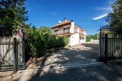 Ferienwohnung - Apartment Pakostane - Ferienunterkunft in Pakostane (8 Personen)