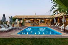 Ferienhaus, Exklusive Unterkunft - Golden Sand Beach villa - Ferienunterkunft in Rethymno (14 Personen)
