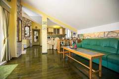 Ferienhaus - Holiday Home Lapad Beach Royal - Five Bedroom Holiday Home with Balcony and City View - Ferienunterkunft in Dubrovnik (10 Personen)