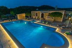 Ferienhaus - Villa Arhu - Ferienunterkunft in Capdepera, Illes Balears (8 Personen)
